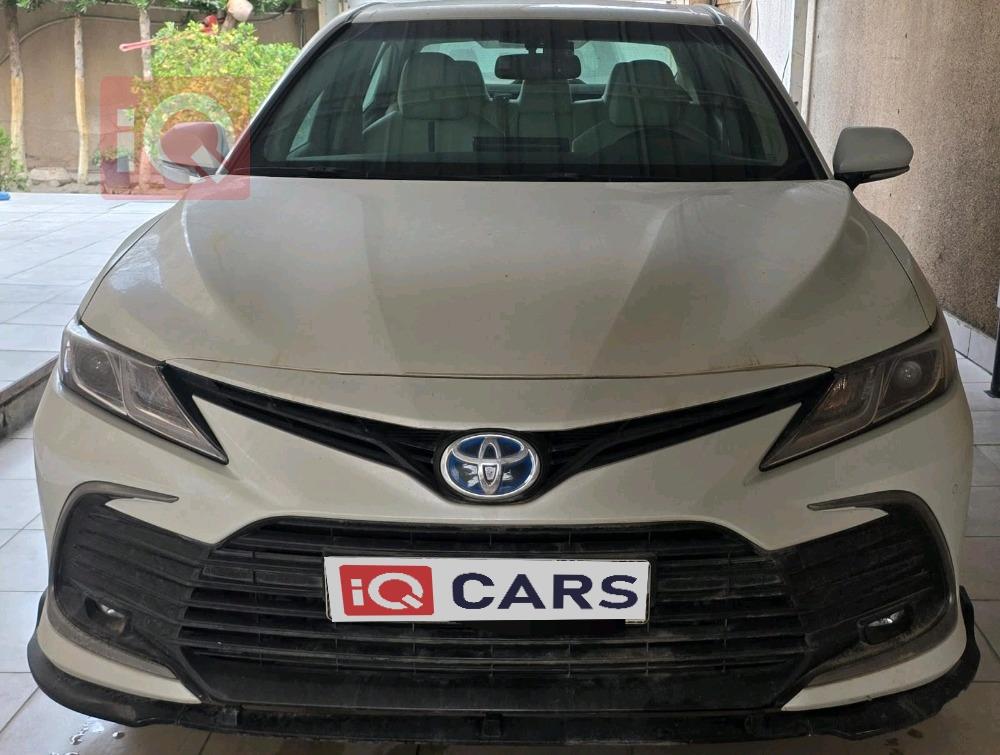 تۆیۆتا کامری